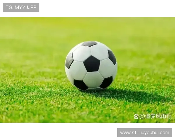 《足球江湖：热血少年在绿茵场上拼搏奋斗追梦的热情与荣耀》